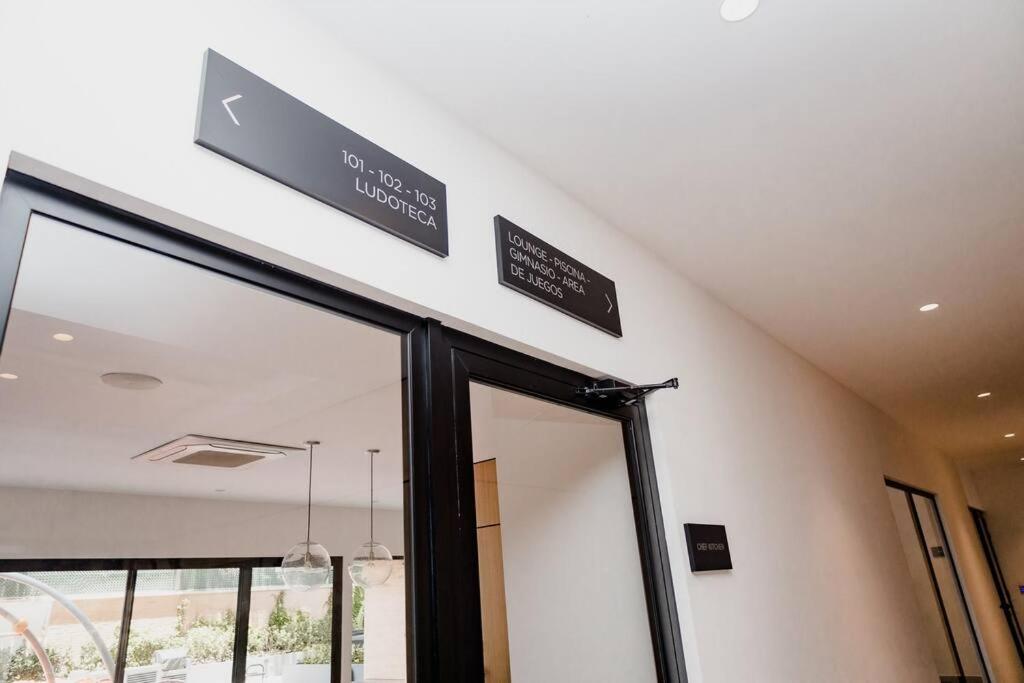 Apartamento De Lujo En Zona 10 グアテマラシティ エクステリア 写真